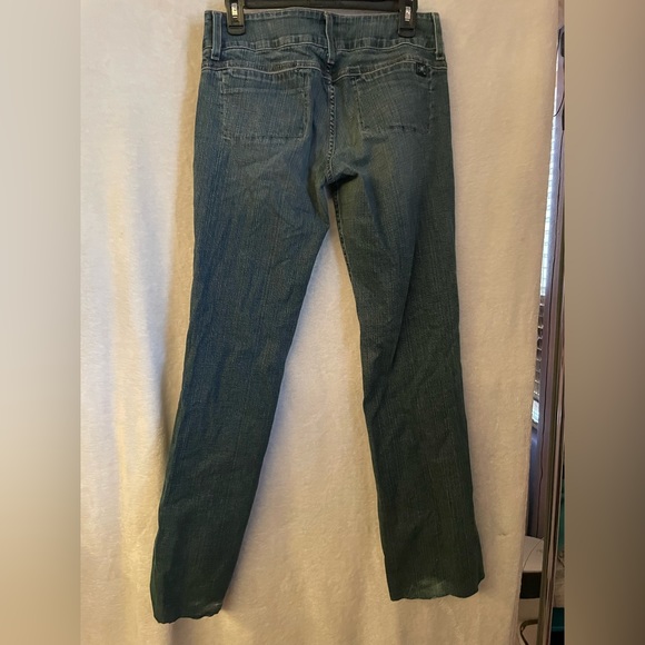 Jeans - Picture 2 of 3